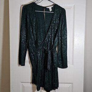 H&M Emerald Green Leopard Wrap Long Sleeve Shorts Romper Size 6